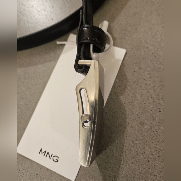 New Soft Vegan Leather Black Narrow Mango belt, black, Large - Picture 3 of 3